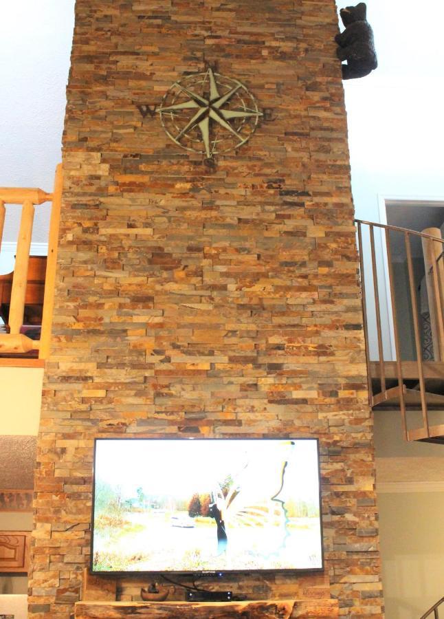 Spacious Downtown Condo Walking Distance To Downtown Gatlinburg Sleeps 6 Guests المظهر الخارجي الصورة