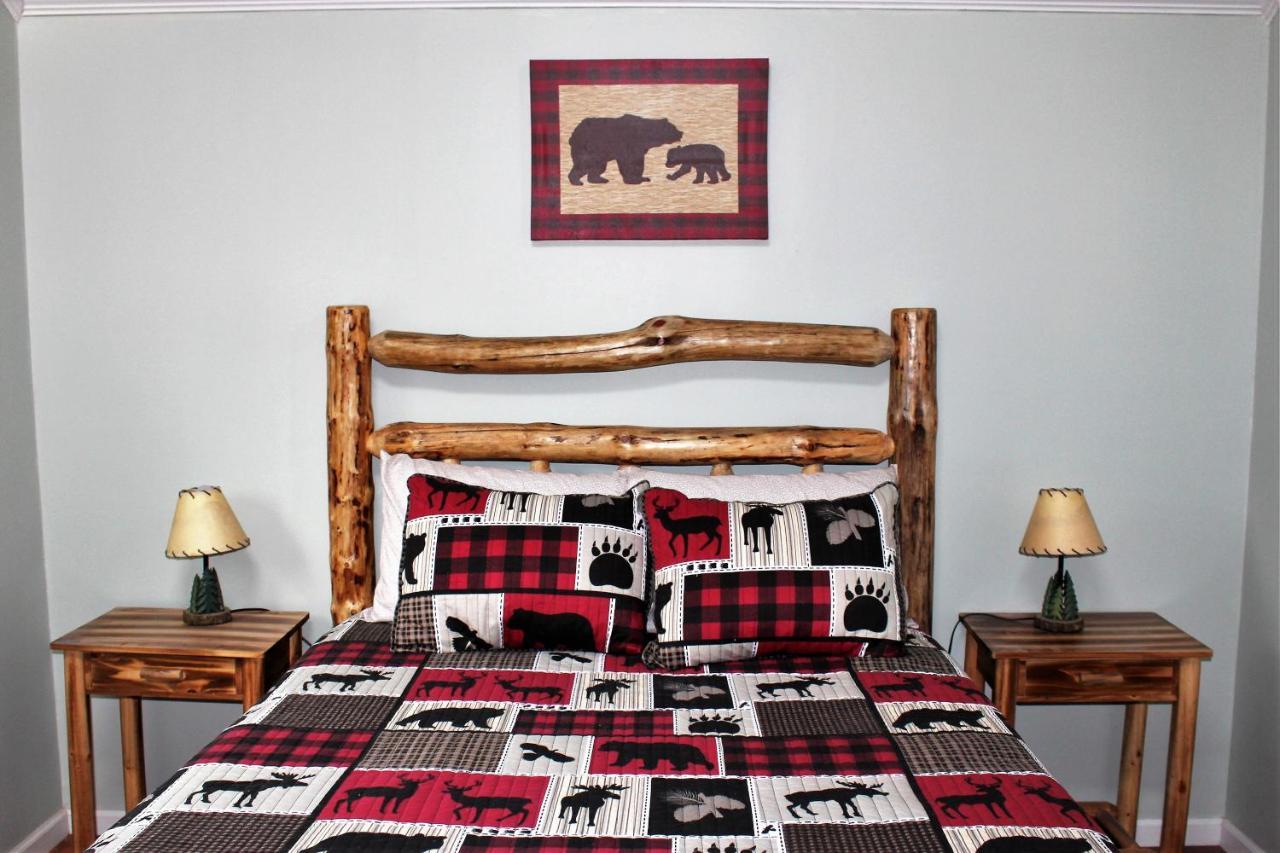 Spacious Downtown Condo Walking Distance To Downtown Gatlinburg Sleeps 6 Guests المظهر الخارجي الصورة