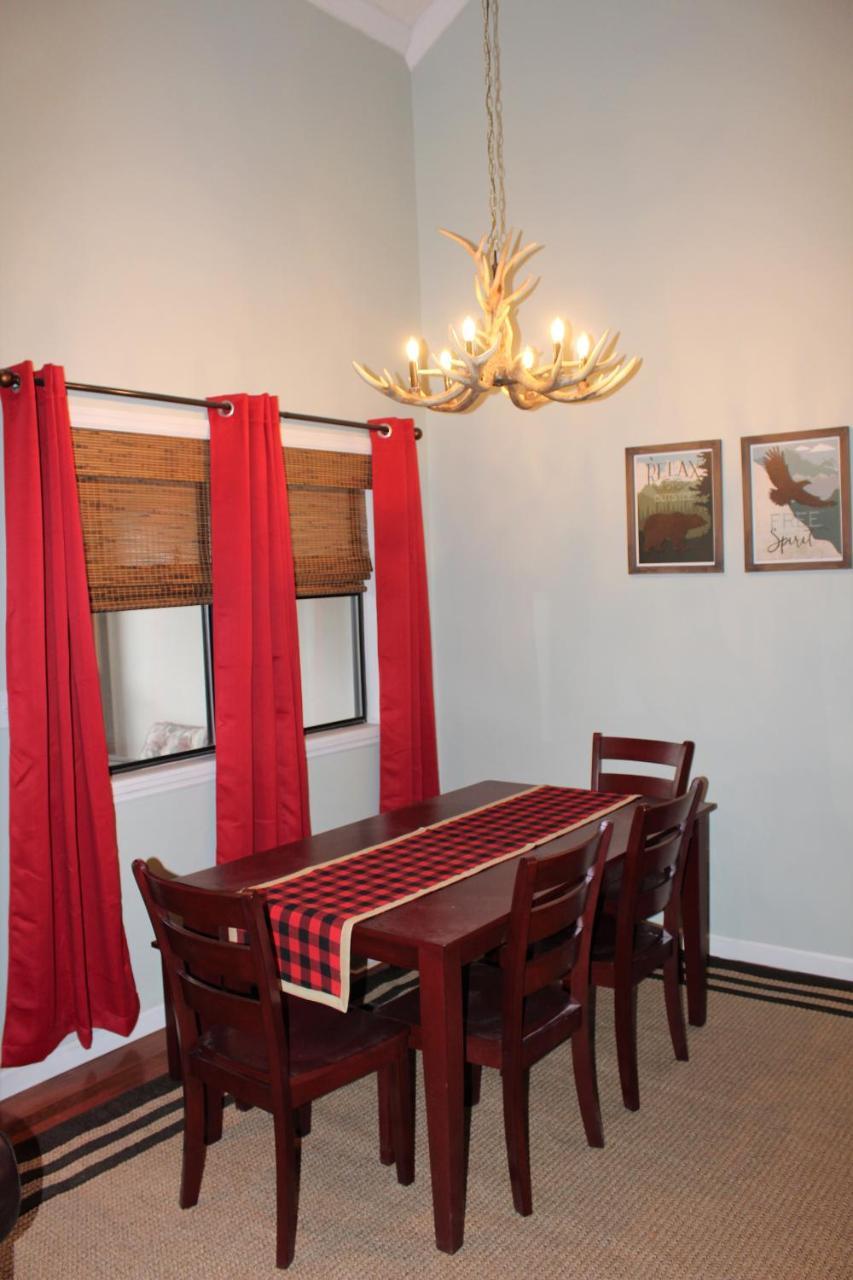 Spacious Downtown Condo Walking Distance To Downtown Gatlinburg Sleeps 6 Guests المظهر الخارجي الصورة
