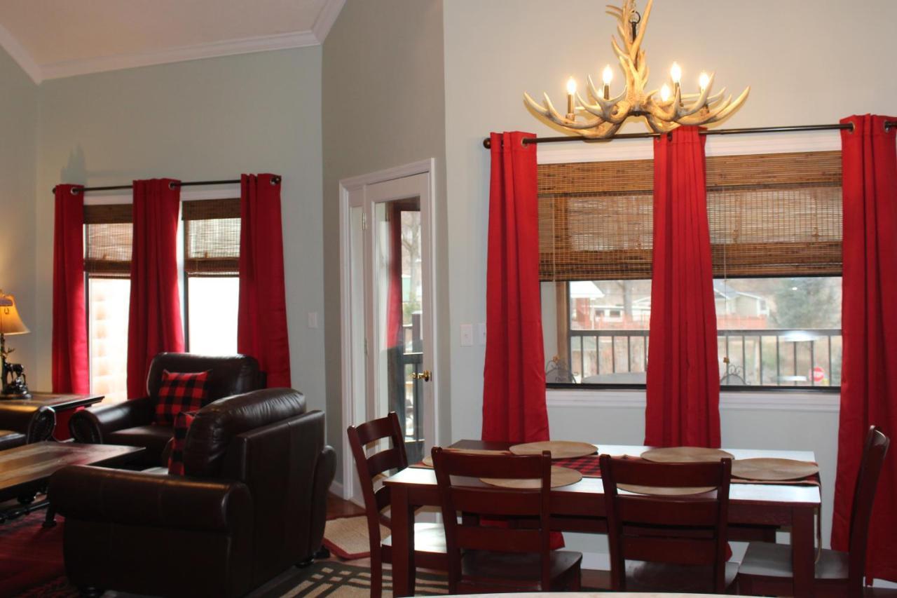 Spacious Downtown Condo Walking Distance To Downtown Gatlinburg Sleeps 6 Guests المظهر الخارجي الصورة
